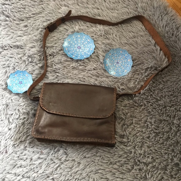 Handbags - Vintage handmade patent leather bag ❤️❤️